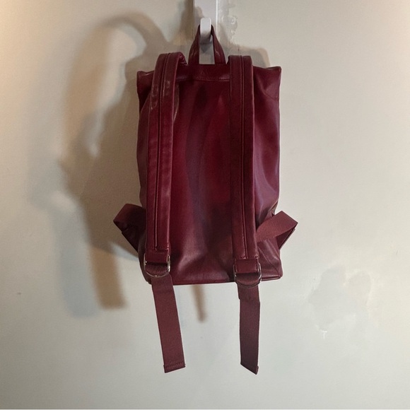 Matt & Nat Red Minimalist Backpack with Top Handle Vegan Leather Side Pocket - Picture 4 of 11